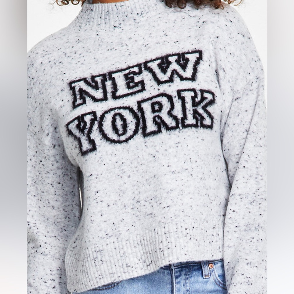 Pullovert sweater